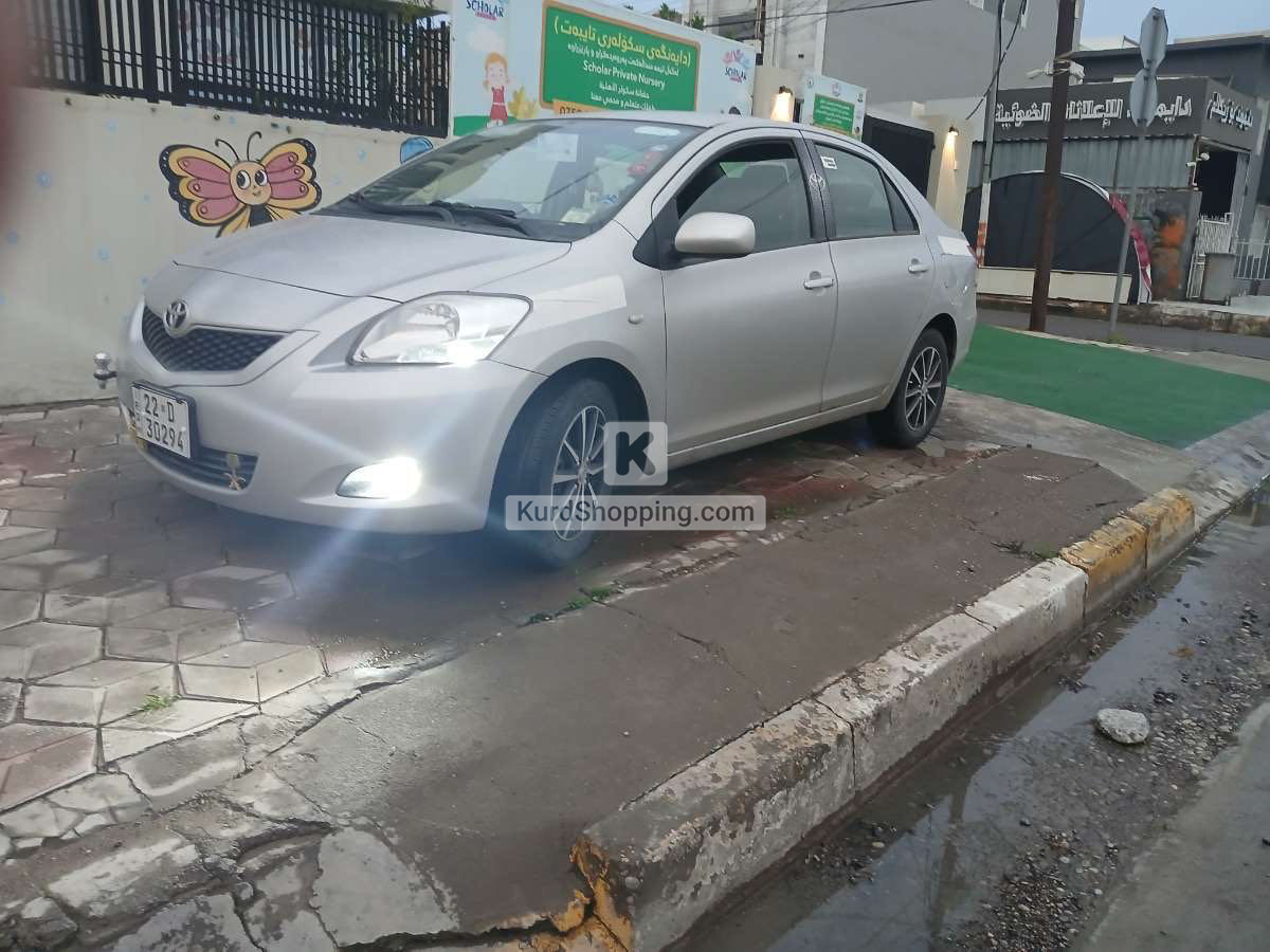 Toyota Yaris 2011