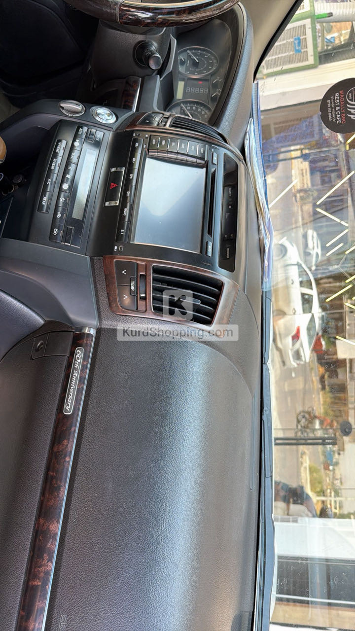 Toyota Landcruiser 2011