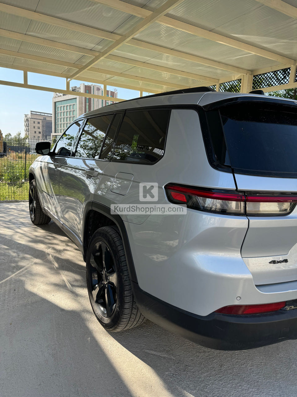 JEEP Laredo 2023