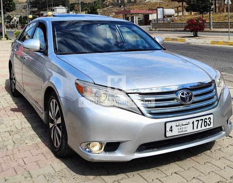 Toyota Avalon 2011
