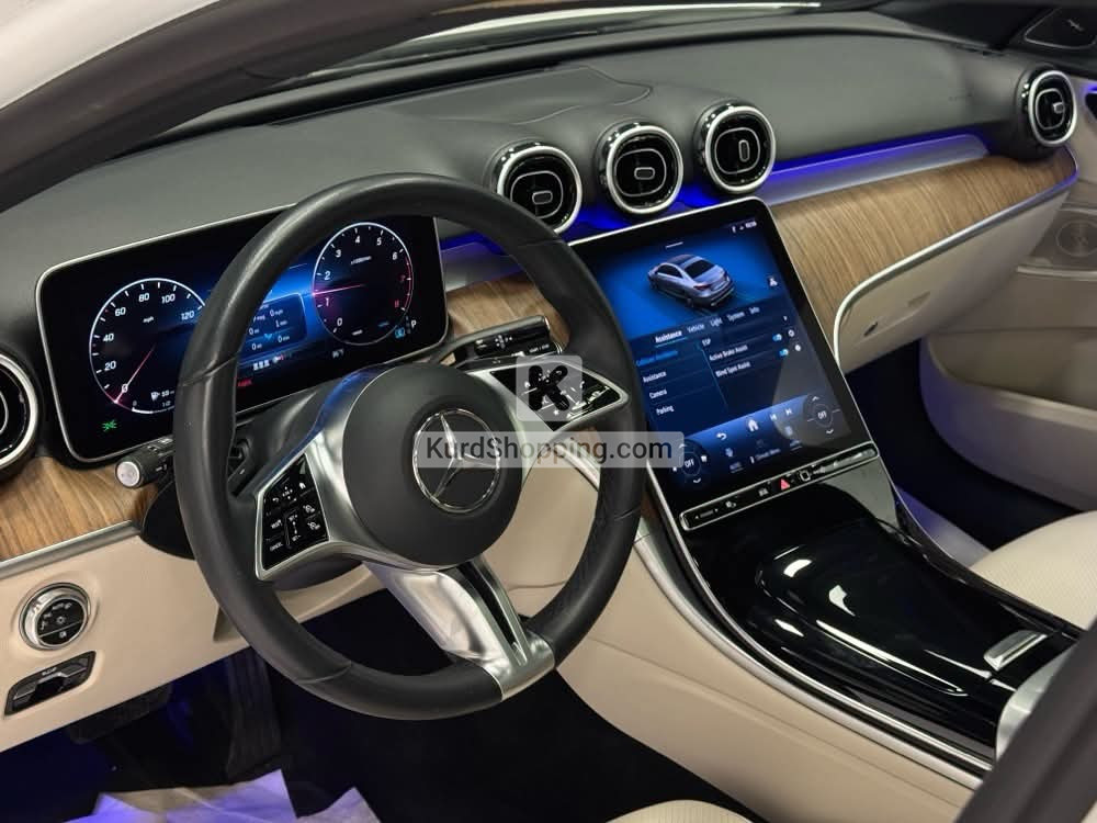 Mercedes Benz C-Class 2024