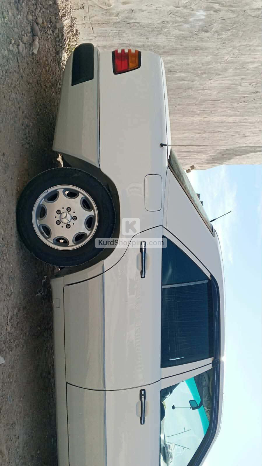 Mercedes Benz 300 1992