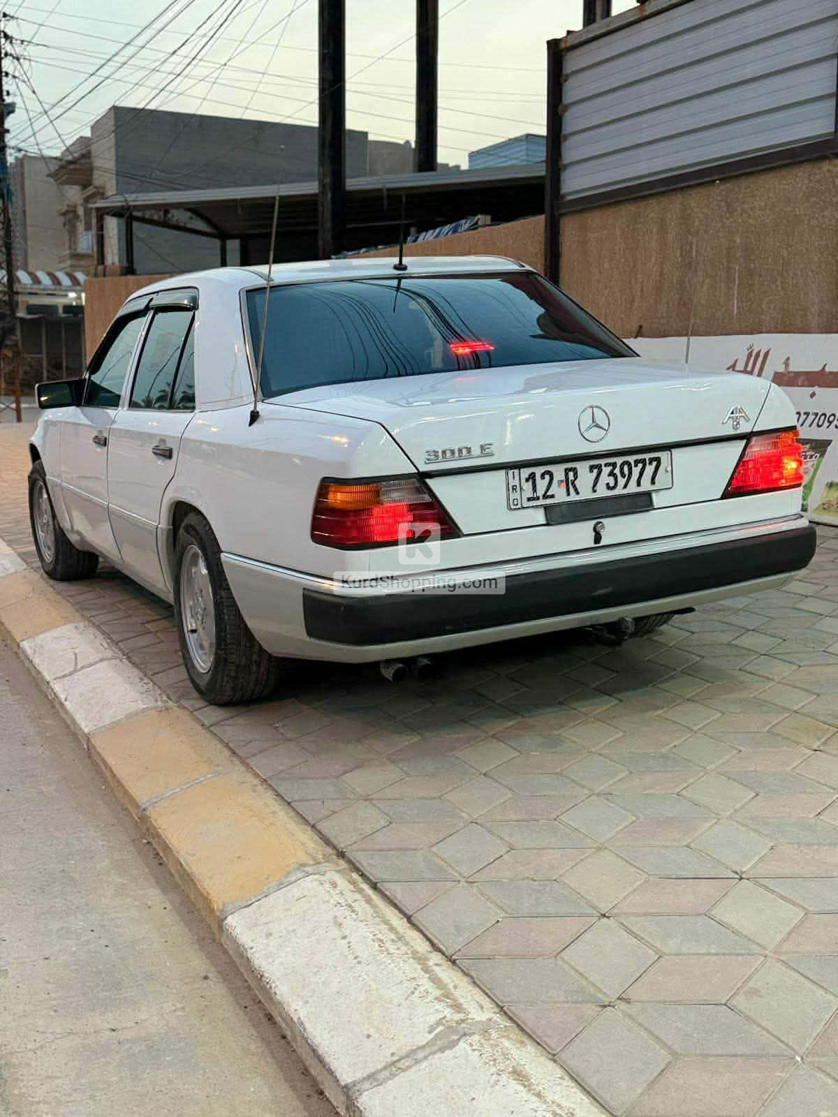 Mercedes Benz 300 1992
