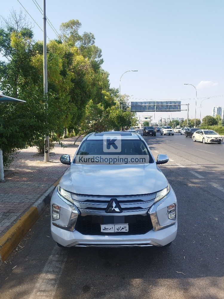 Mitsubishi Pajero 2020