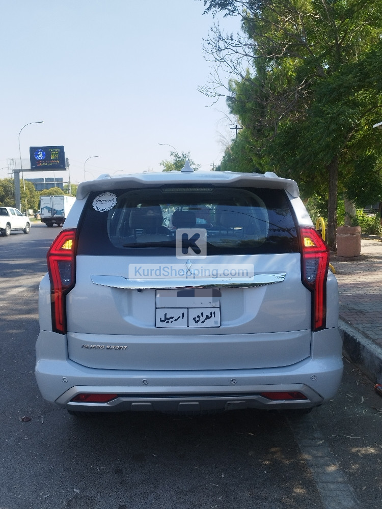 Mitsubishi Pajero 2020