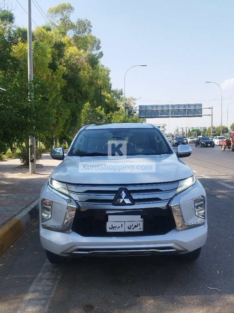 Mitsubishi Pajero 2020