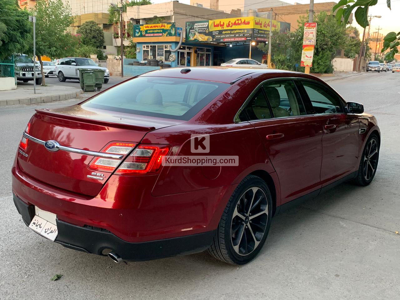 Ford Taurus 2016