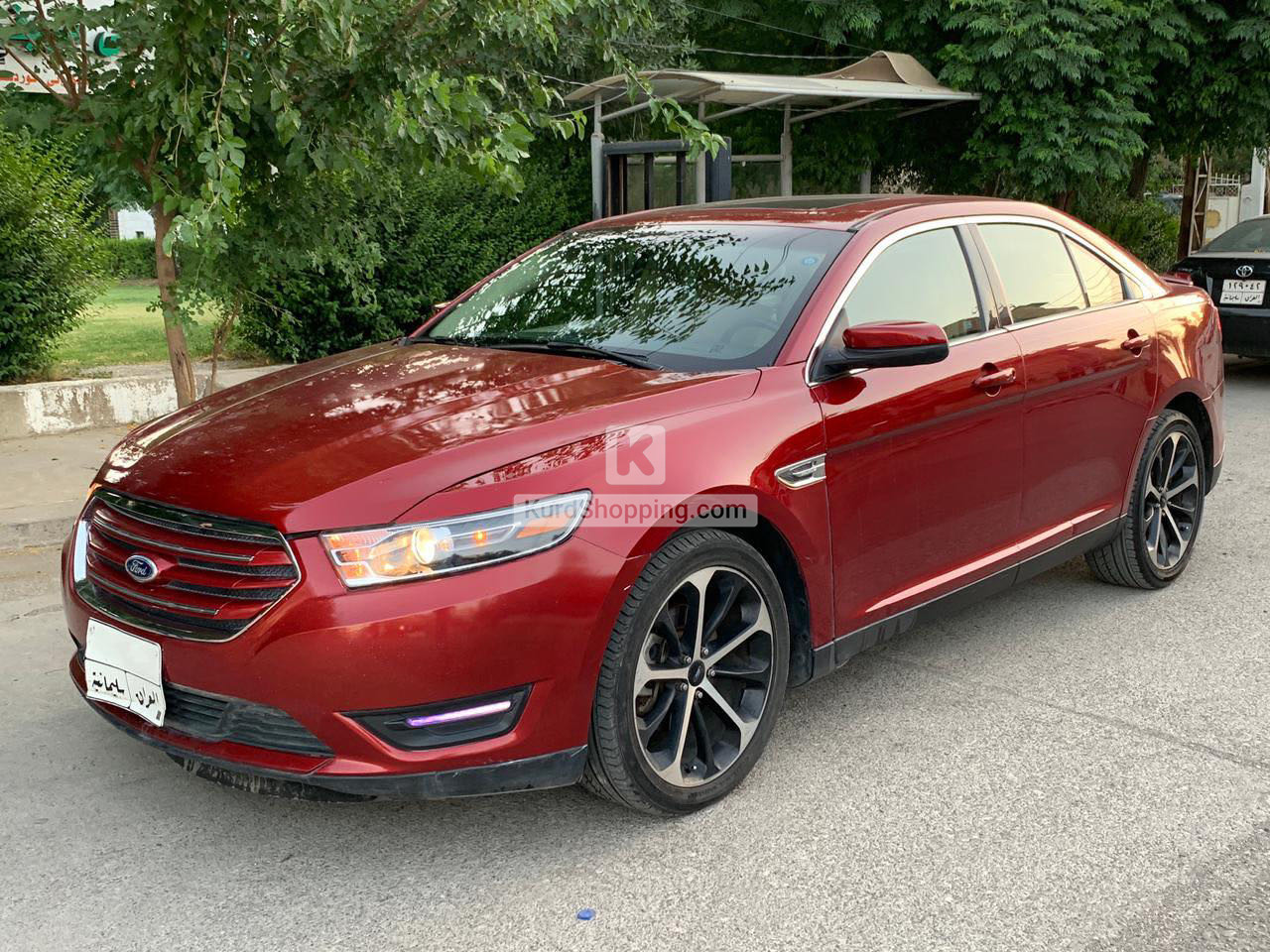 Ford Taurus 2016