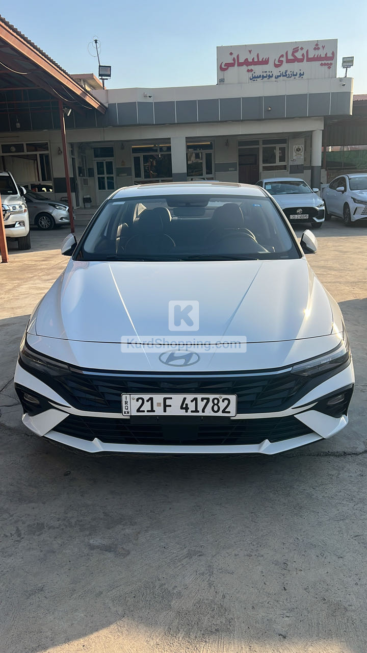 Hyundai Elantra 2024