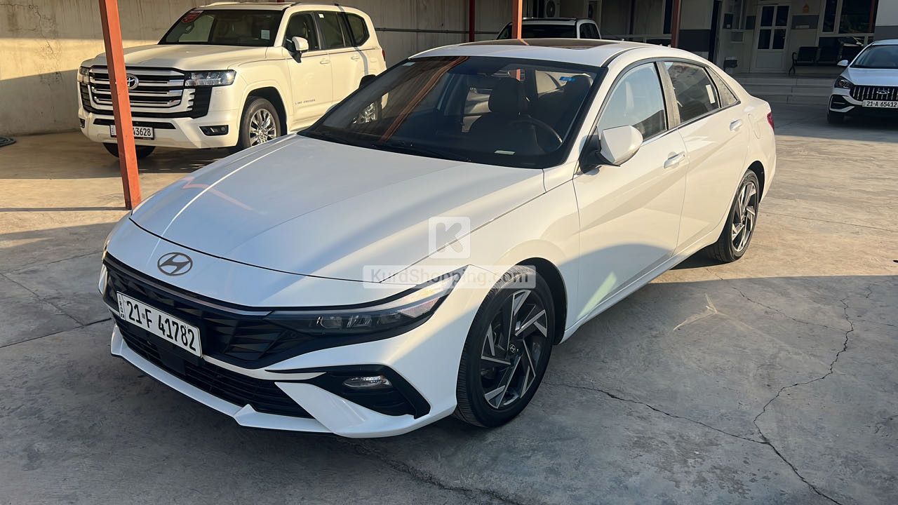Hyundai Elantra 2024
