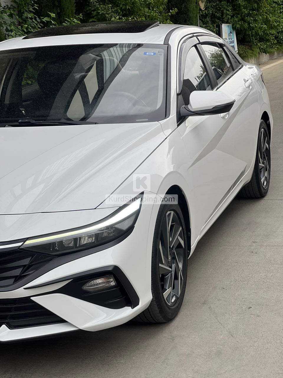 Hyundai Elantra 2024
