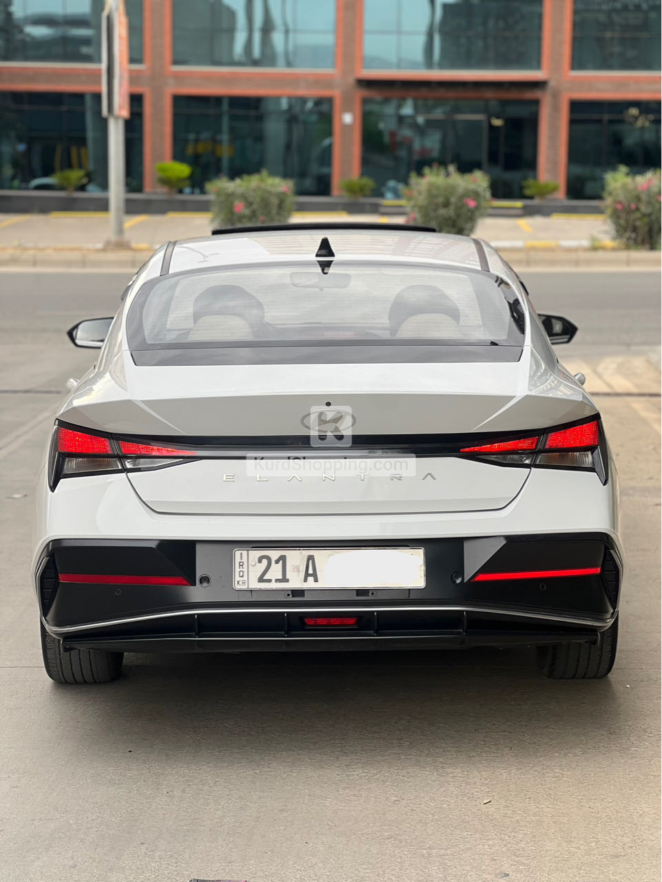 Hyundai Elantra 2024