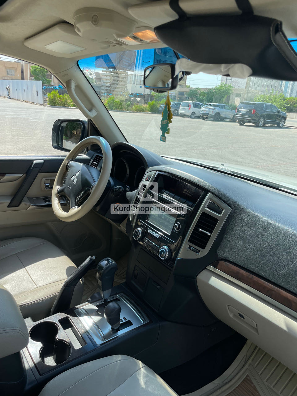 Mitsubishi Pajero 2016