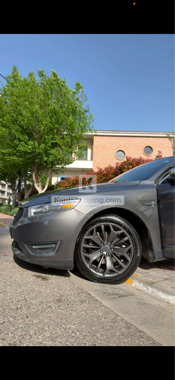 Ford Taurus 2017