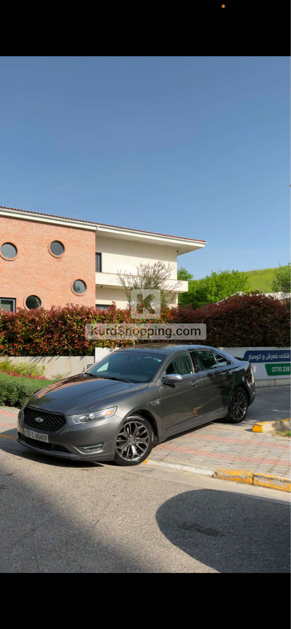 Ford Taurus 2017