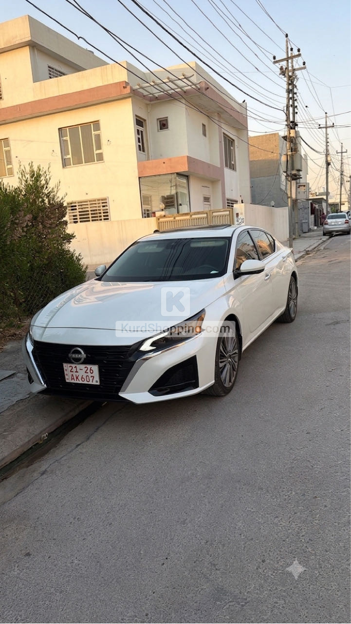 Nissan Altima 2024