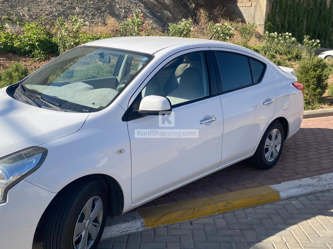 Nissan Sunny 2020