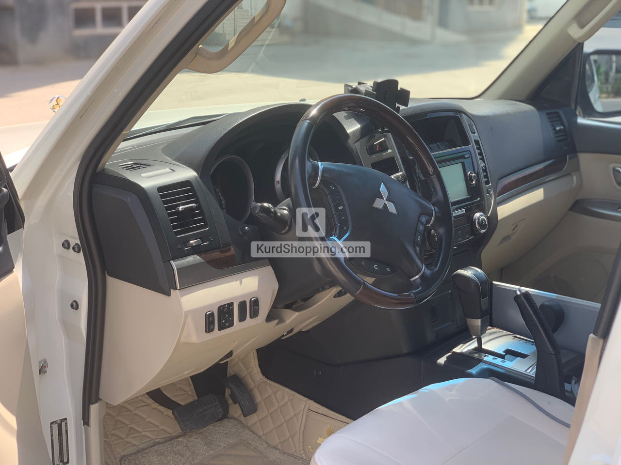 Mitsubishi Pajero 2018