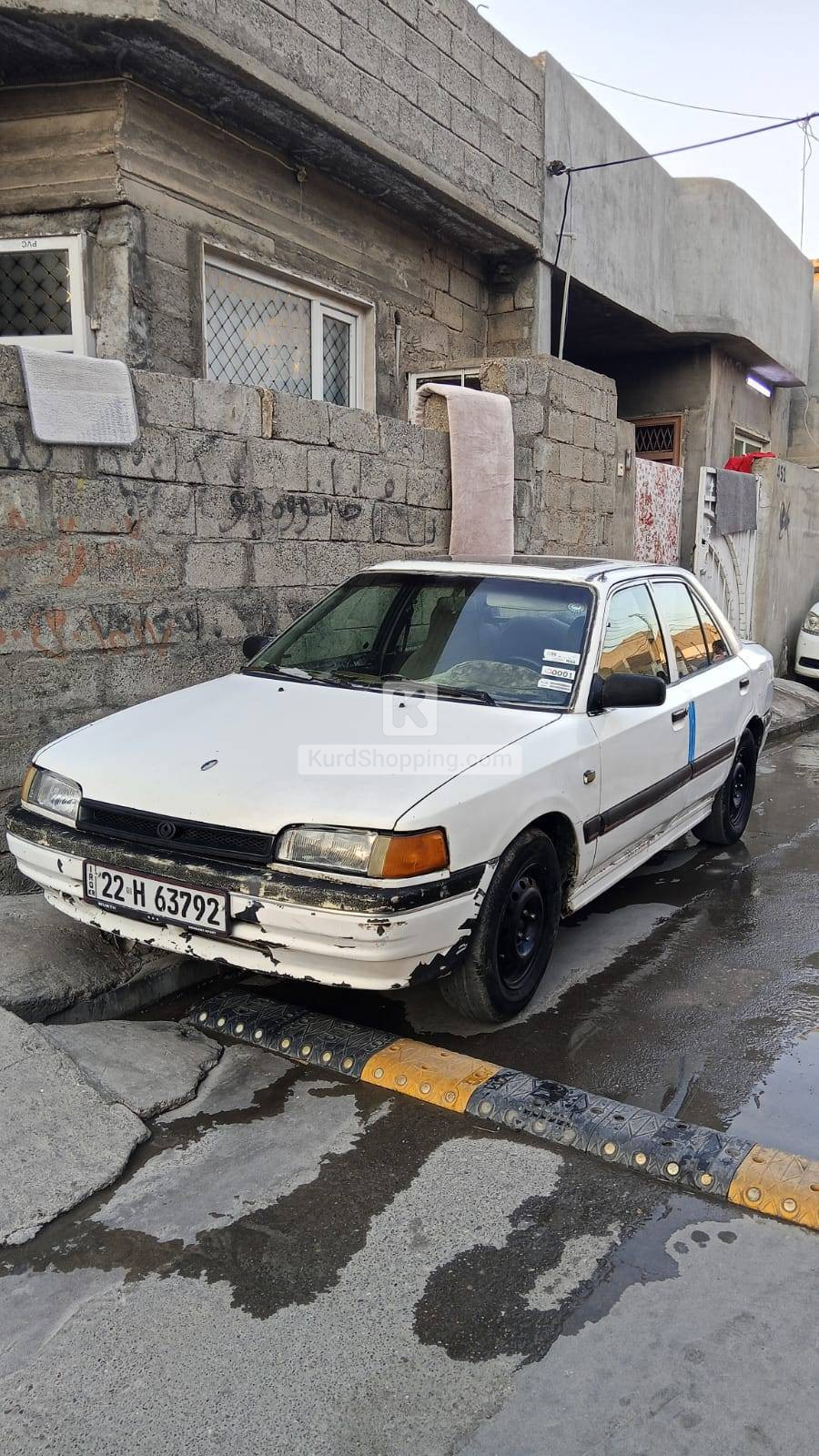 Mazda 323 1990