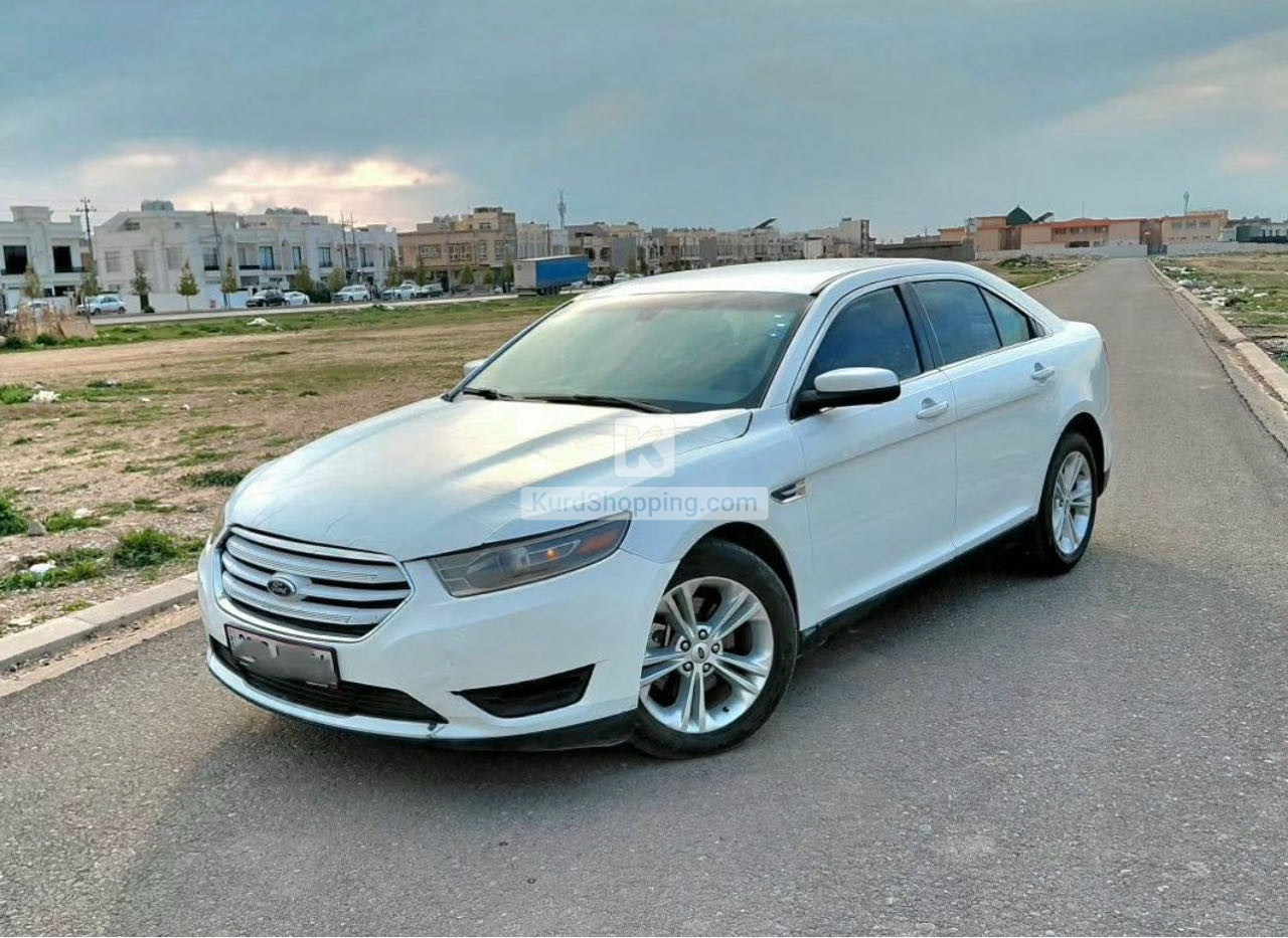 Ford Taurus 2017