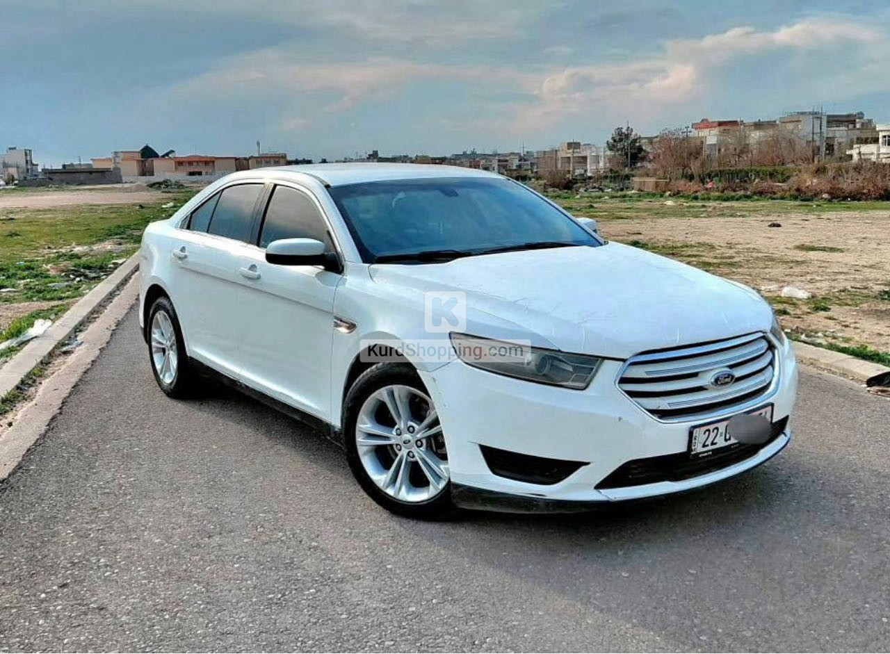 Ford Taurus 2017
