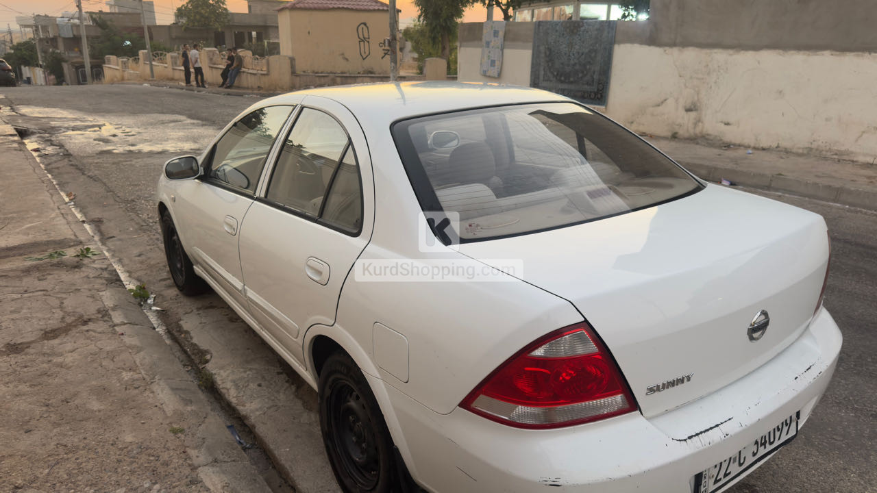 Nissan Sunny 2013