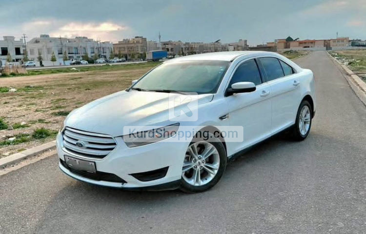 Ford Taurus 2017