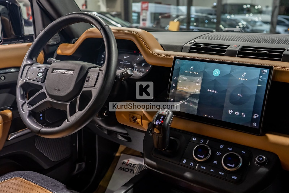 Land Rover Defender 2024