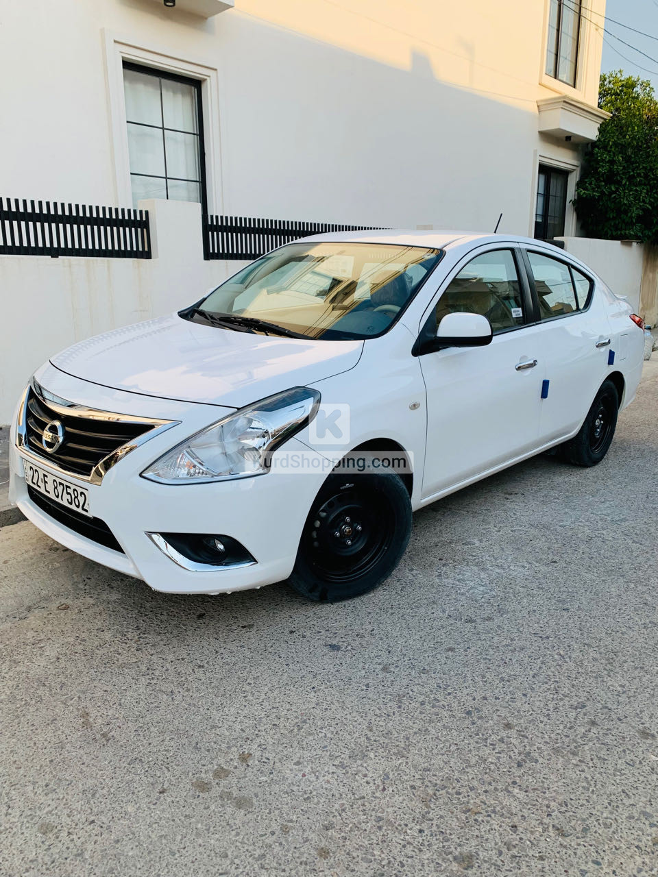 Nissan Sunny 2023
