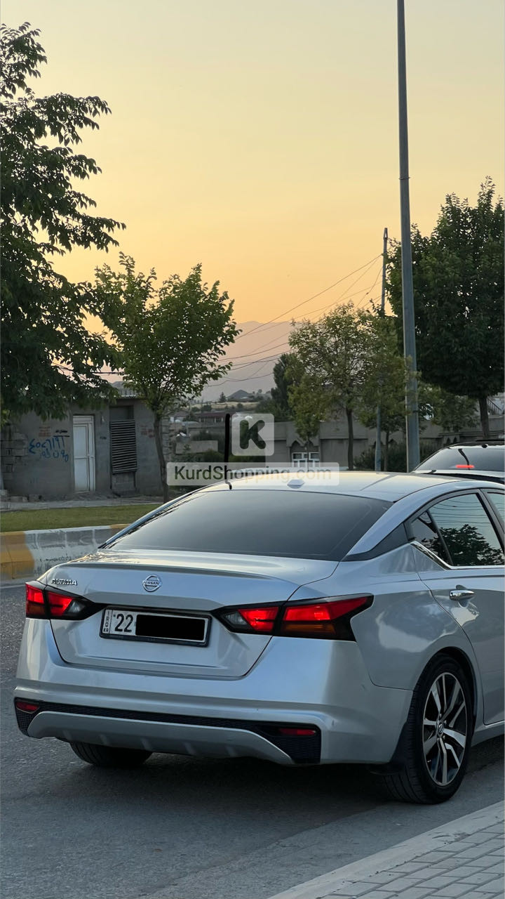 Nissan Altima 2019