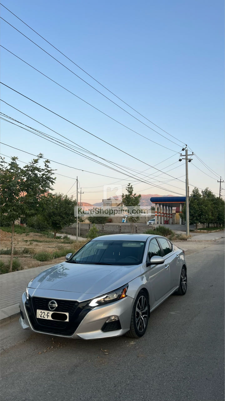 Nissan Altima 2019