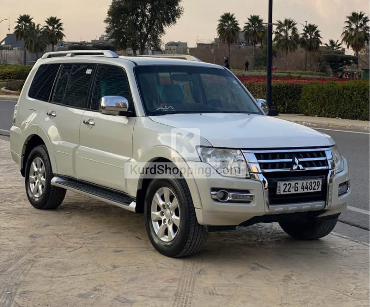Mitsubishi Pajero 2016