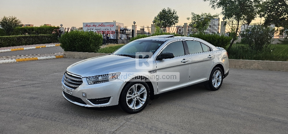 Ford Taurus 2017
