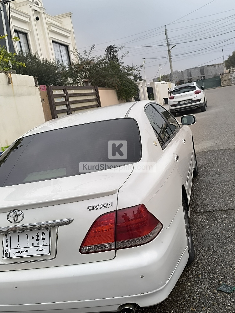 Toyota کراون 2005