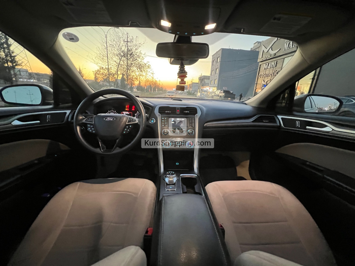 Ford Fusion 2020