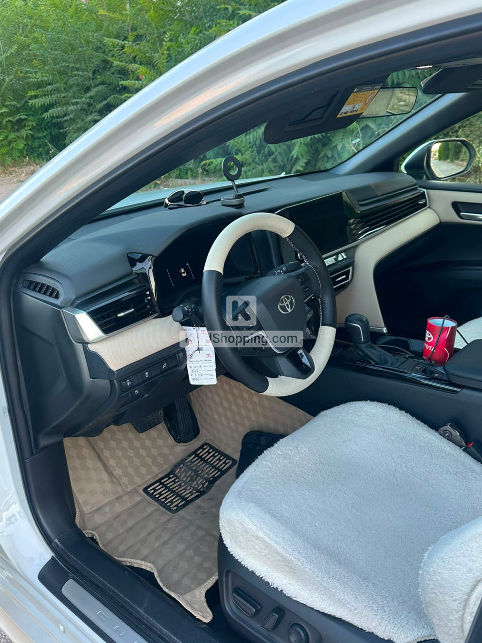Toyota Camry 2025