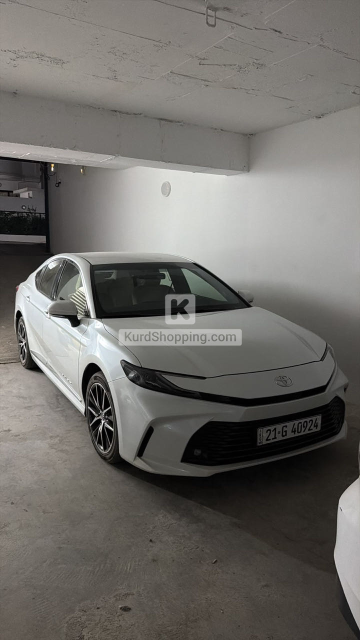 Toyota Camry 2025