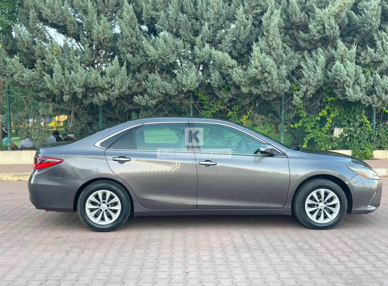 Toyota Camry 2016