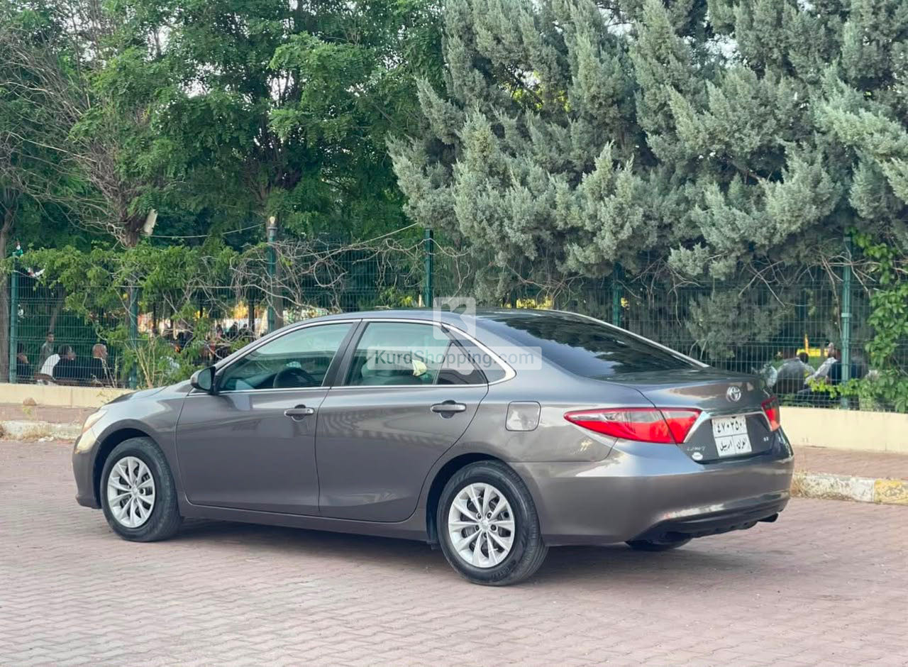 Toyota Camry 2016