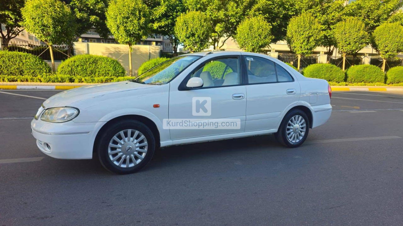 Nissan Sunny 2009