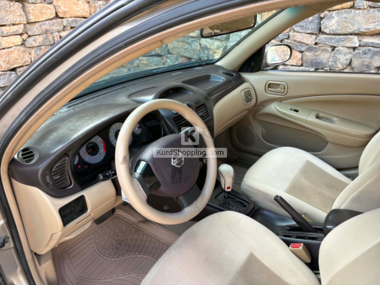 Nissan Sunny 2011