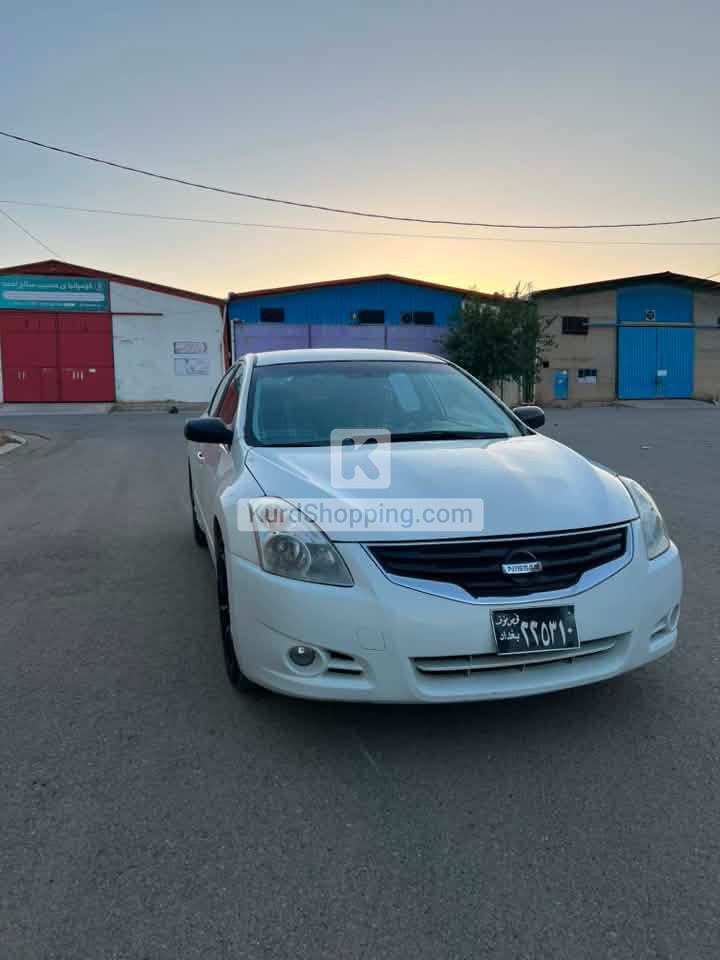 Nissan Altima 2012