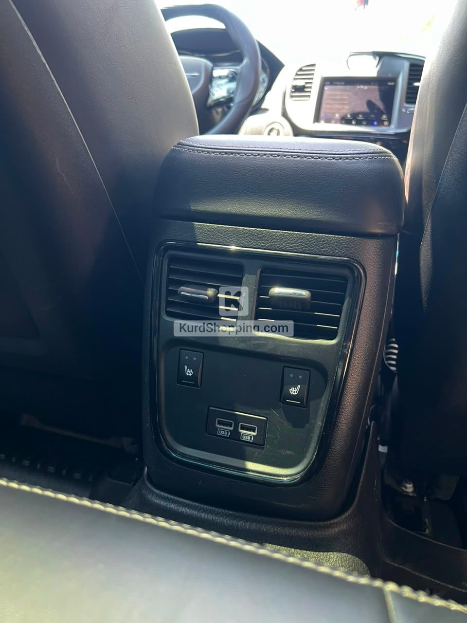 Chrysler 300S 2023
