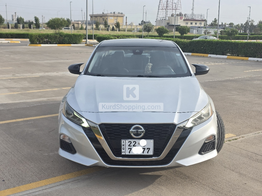Nissan Altima 2020