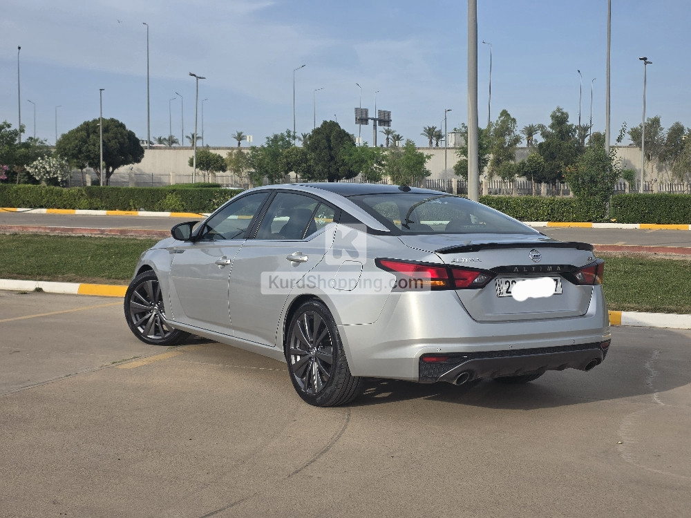 Nissan Altima 2020