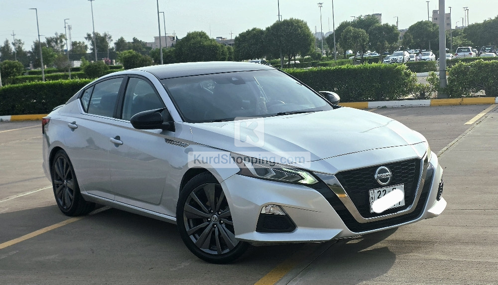 Nissan Altima 2020