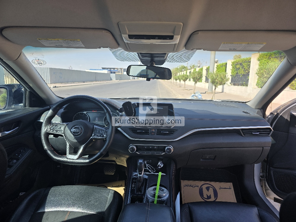 Nissan Altima 2020