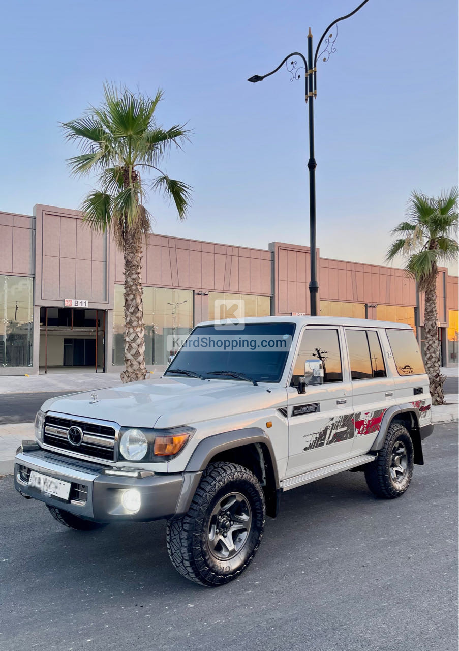 Toyota Landcruiser 2013