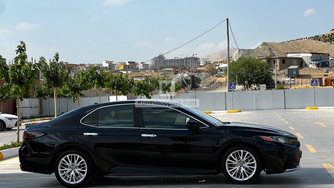 Toyota Camry 2018