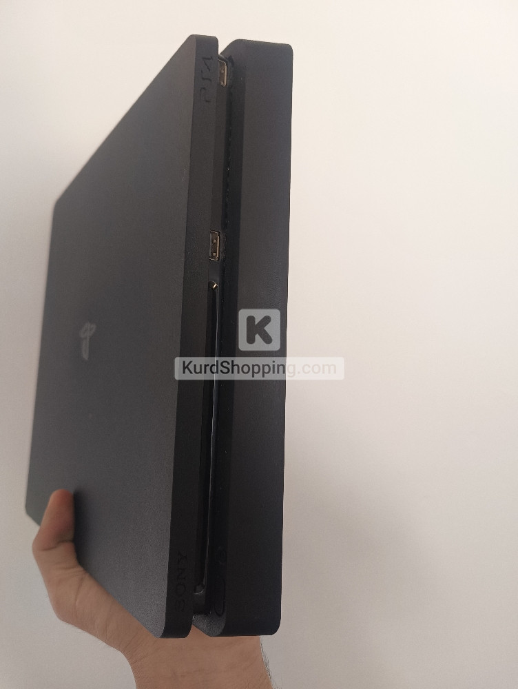 Sony PlayStation 4